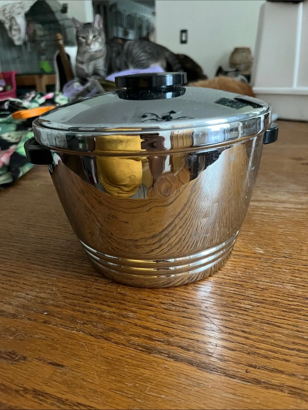 Vintage 1969 thermos brand ice bucket